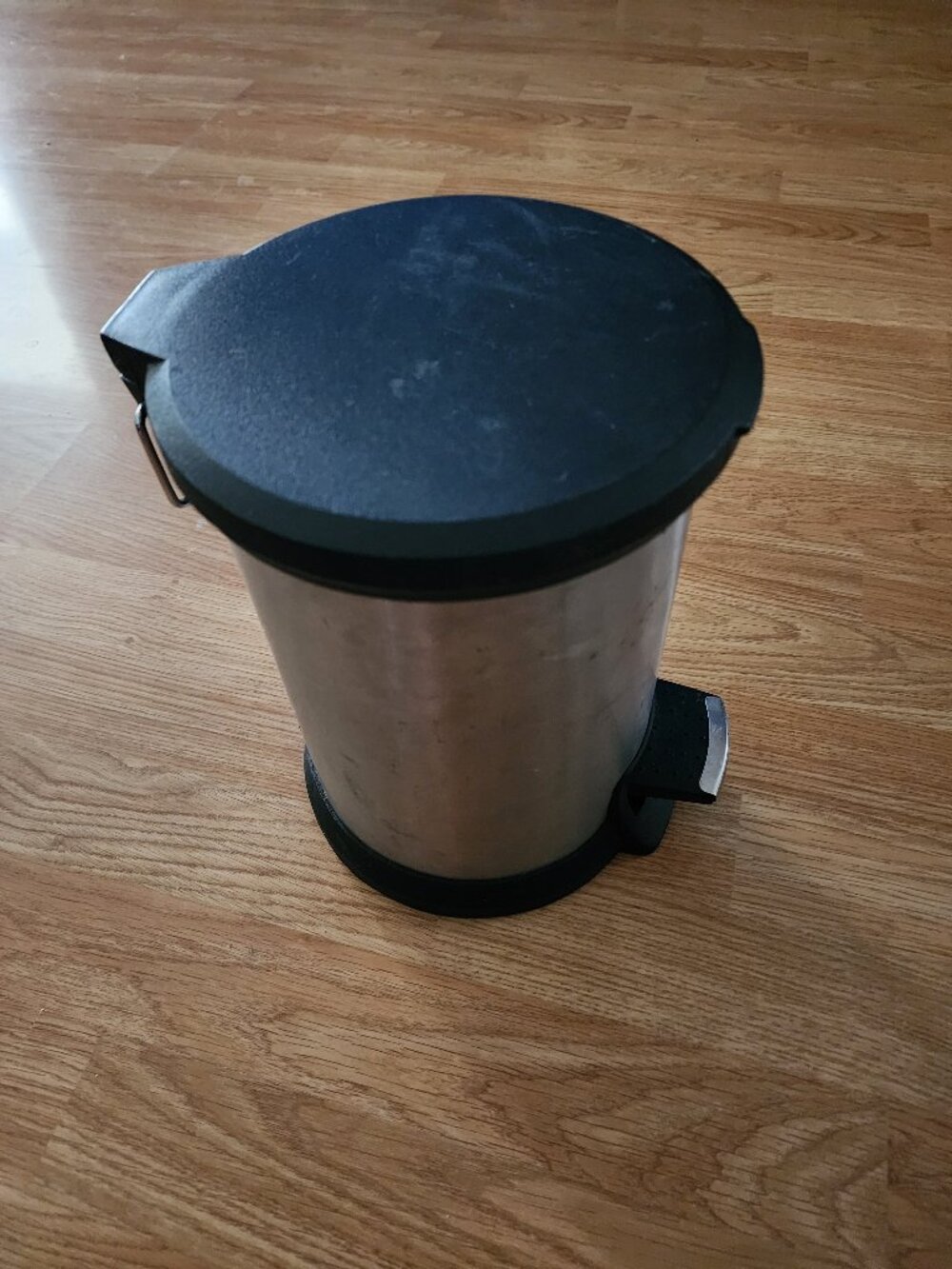Step Trash Garbage Can no liner 1 gal